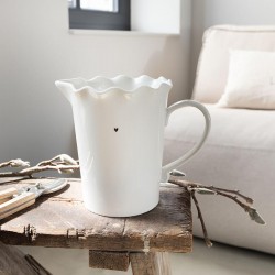 Porcelán kancsó Ruffle