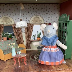 Egér Anya  - Mouse Mansion
