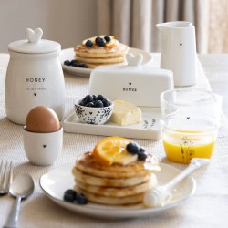 Porcelán vajtartó heart in black