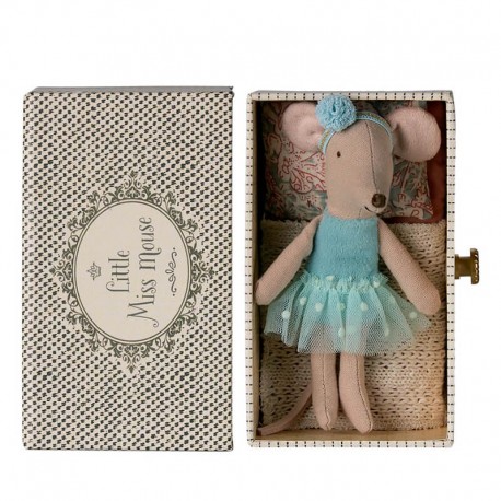 Egérlány táncosnő dobozágyban - mint