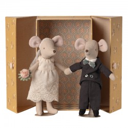 Esküvői egérpár díszdobozban - anya és apa
